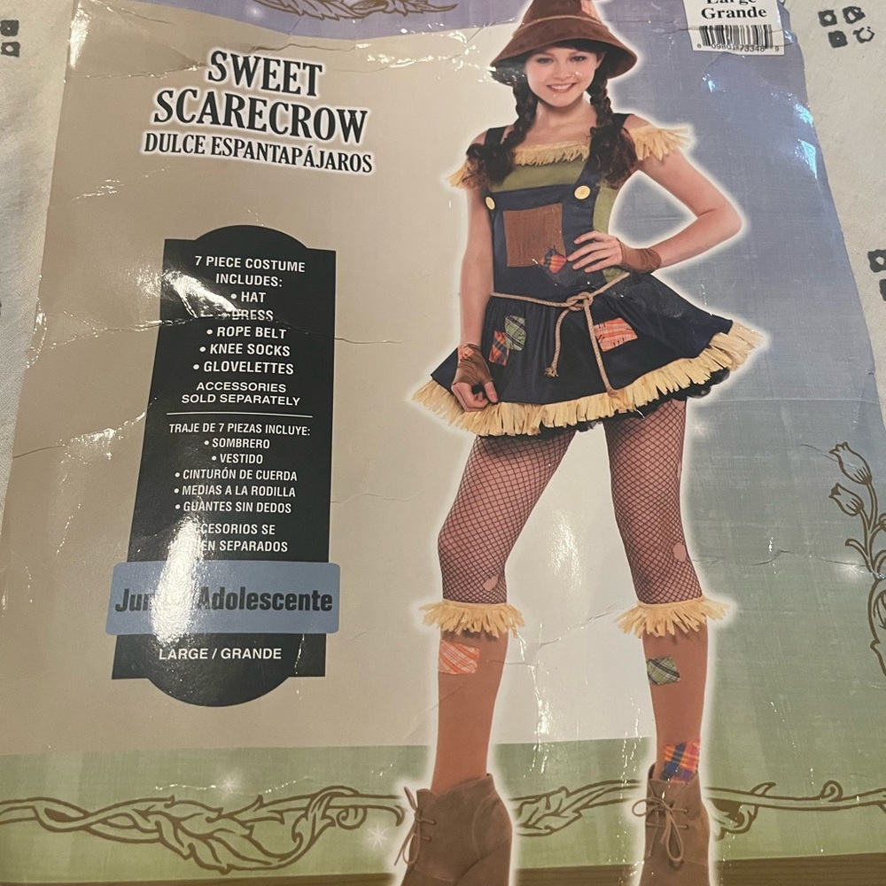 Sweet Scarecrow juniors large 7 piece.